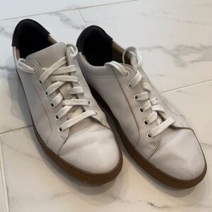 Banana republic white sneakers Gem